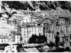 Ricostruzione e città storiche in Abruzzo nel secondo dopoguerra