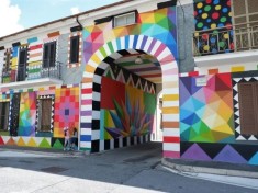 Boom Aielli, tutti pazzi per i murales: il paese invaso da turisti